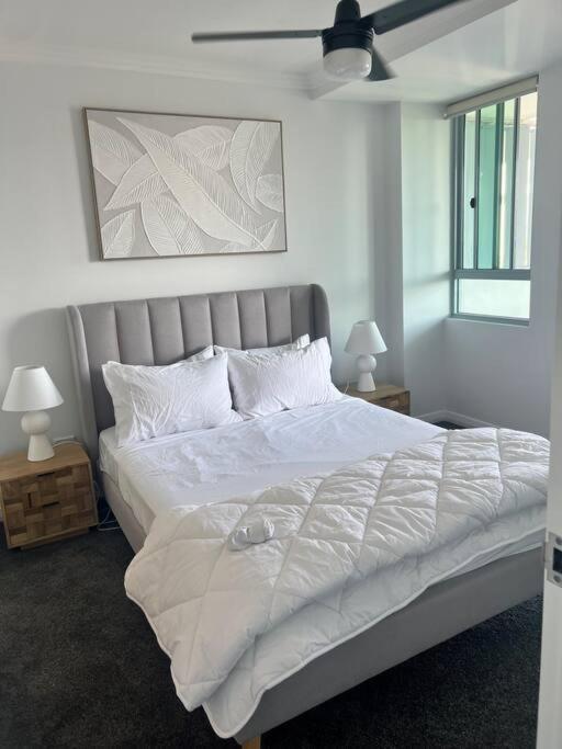 Pavillions - Hosted By Burleigh Letting Apartment *